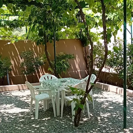 La Vigna By The Sea